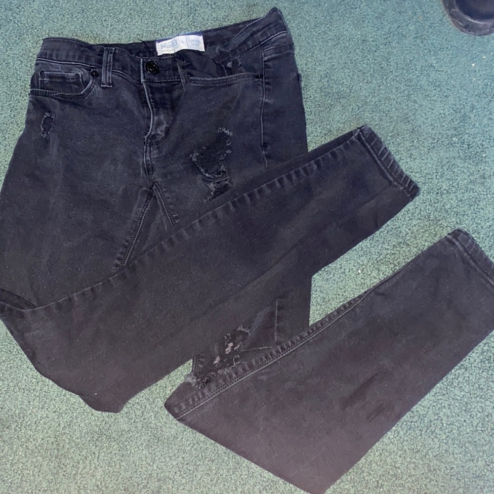 ripped skinny jeans